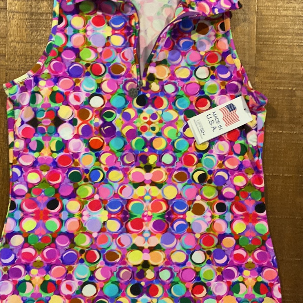 New with tags Womens sz large TZU TZU top